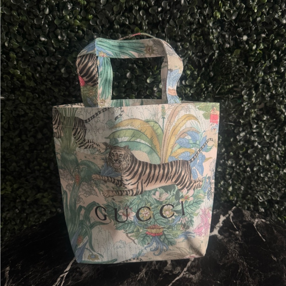 Gucci Jungle Print Canvas Tote